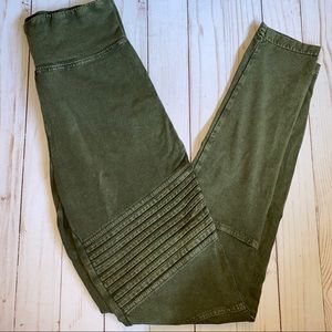 Women’s moto leggings